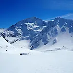 Aiguille De La Tza