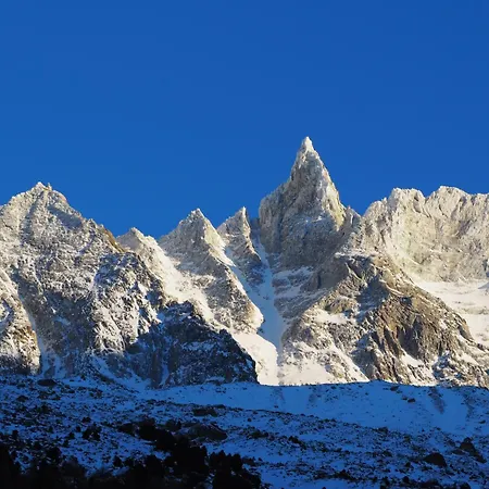 Aiguille De La Tza