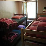 Aiguille De La Tza Hotel 2*