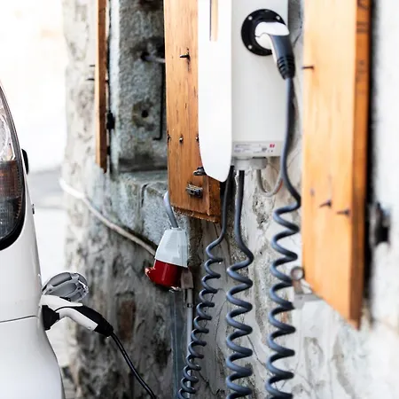 Aiguille De La Tza Hotel