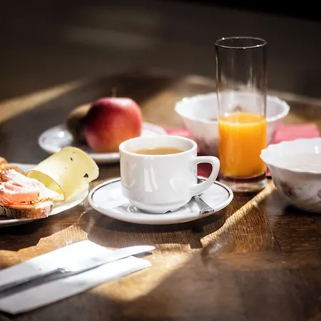 Aiguille De La Tza Hotel