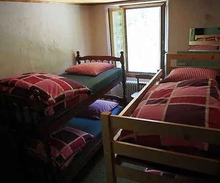 Aiguille De La Tza Hotel 2*