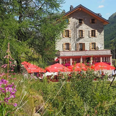 Aiguille De La Tza Отель 2*