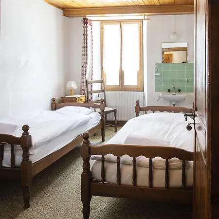 Aiguille De La Tza 2*